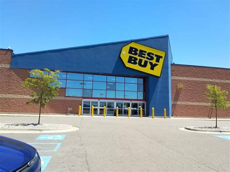 Reviews from Best Buy employees in Madison Heights, MI about Job Security & Advancement 